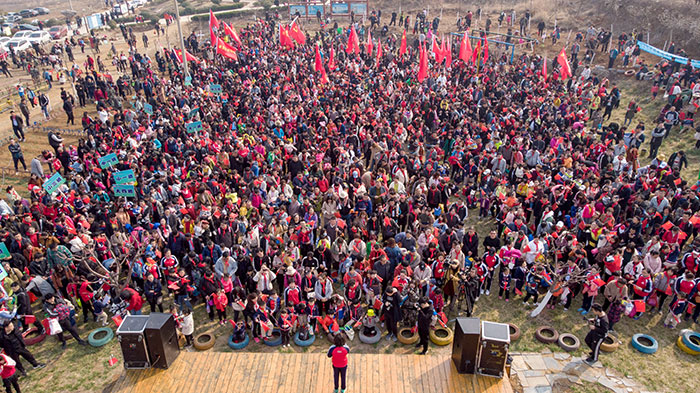 1647357482105109.jpg 3组织植树活动.jpg