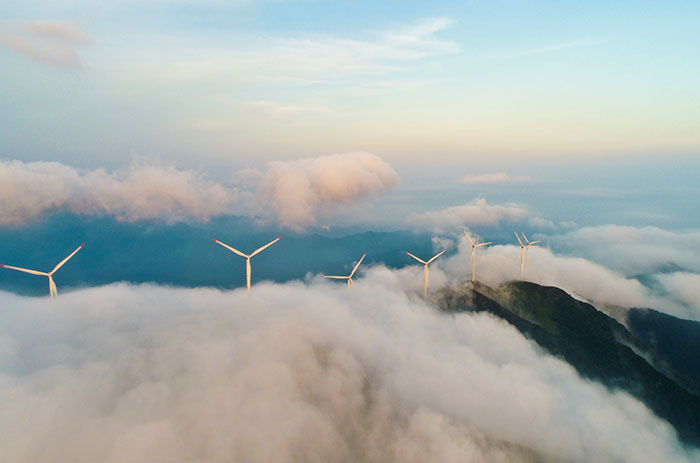 1647527368497447.jpg 6风机立青山-发电云海间.jpg