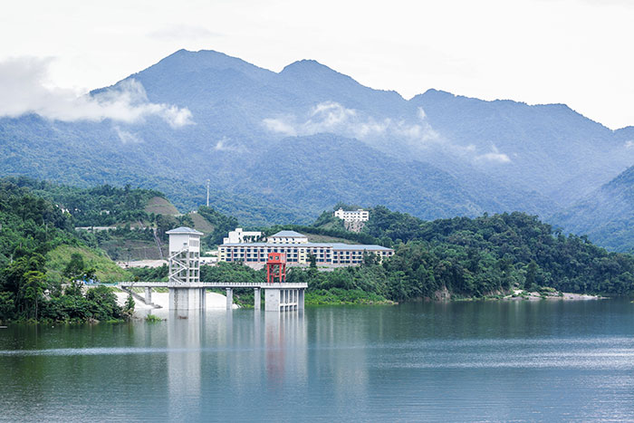 1647705159603047.jpg 3.海蓄电站下水库进出水口.jpg