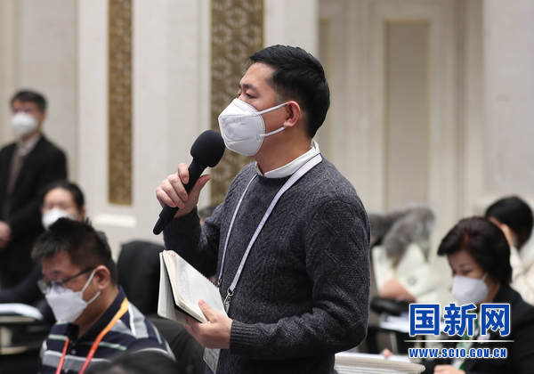 3总台央视记者提问_large.jpg