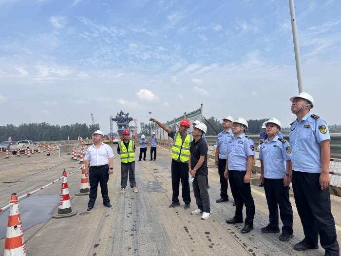 1758069853215503.jpg 庆章.jpg