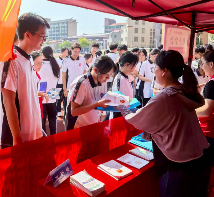 1759049080173848.png 图片1.png